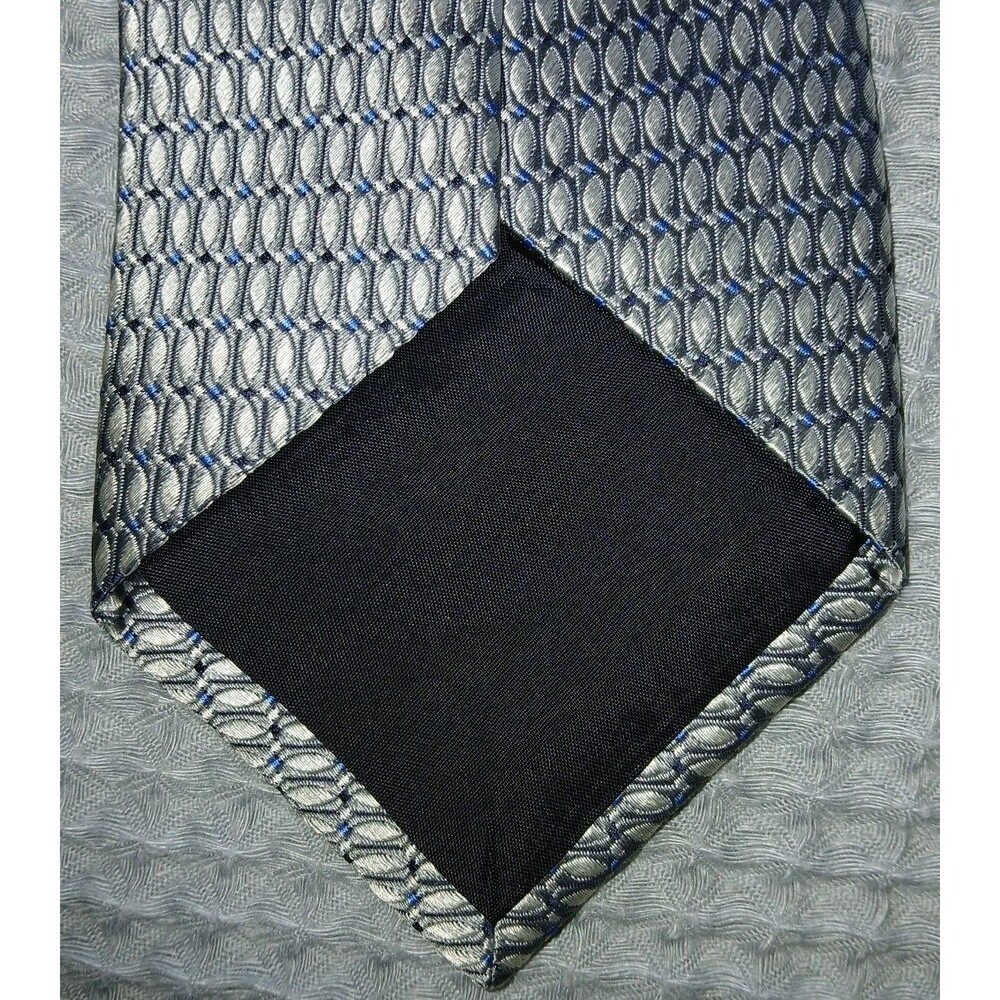 Woodward Mens Designer Neck Tie Imported 100% Silk Blue Grey Geo Motif 58x4 - Picture 2 of 4